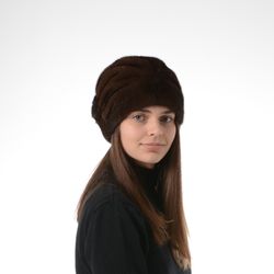 Warm Winter Mink Fur Hats. Winter Mink Hat. Real Fur Hats. Mink Hats. Fur mink Hats. Ladies fur hats. Russian fur hats