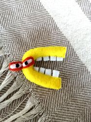 Personalized keychain Brooch Lore letter C Baby yellow Jewelry Orange brooch Useful gift Pocket talisman