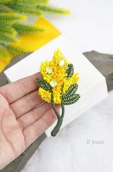 Beaded flower brooch, embroidered mimosa brooch, handmade flower jewelry, handmade brooch, flower pin brooch, mimosa