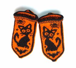 Halloween Home Slippers with Black Cat Hand Knitted Norwegian House Shoes Women's Seamless Slippers Gift for Pet Lovers