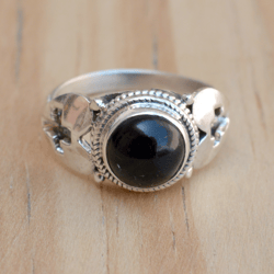 Black Onyx Ring, Sterling Silver Women Ring With Stone, Round Ring, Onyx Gemstone Ring, Dainty Birthstone Ring, Handmade