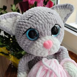 gray crochet cat amigurumi, plush cat