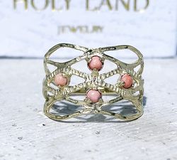 Coral Ring - Gold Ring - Gemstone Ring - Peach Coral Ring - Vintage Ring - Hammered Ring - Prong Ring - Wide Ring