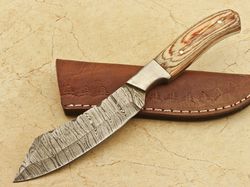 CUSTOM MADE HAND FORGED DAMASCUS SKINNING HUNTING KNIFE - FULL TANG - PAKKA WOOD