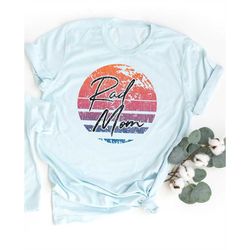 Rad Mom Shirt. T-shirt Gift Idea. Pregnancy Reveal Announcement Baby Shower Tshirt Present. Radical Retro Vintage Graphi