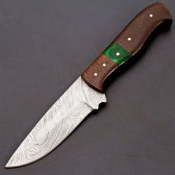 Artisanal Craftsmanship: The SK-190-US Custom Hand Forged Damascus Steel Skinner Knife