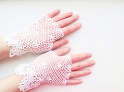 Victorian Wedding Lace Mitts Crochet Fingerless Bridal Summer Gloves with Daisies Women Lace Mitts Handmade Gift for Her