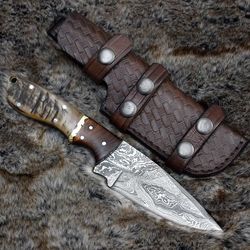 9.0", DAMASCUS KNIFE, Damascus Steel Hunting Knife, Exotic Ram Horn, Brass & Rose Wood Handle, Hand Stitched Leather She