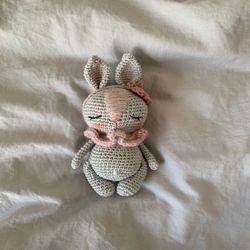 Crochet Pattern Baby Bunny Lou - Amigurumi Instructions in German and English PDF