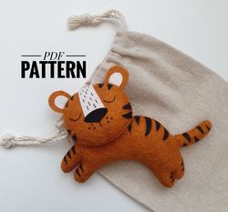 DIY Tiger ornaments pattern Tiger patterns felt PDF