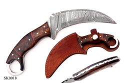 Beautiful handmade damascus steel knife handle made of Wood horn full tang