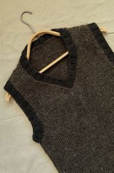 Super warm knitted V vest