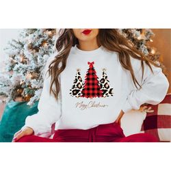 Ladies Merry Christmas Shirt,Women Christmas Shirt,Cute Xmas Sweatshirt,Women Holiday Shirt,Leopard Print Christmas Tree