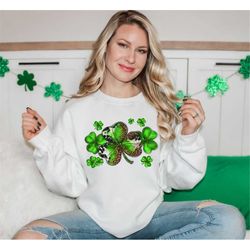 Lucky Clover St Patrick's Day Sweatshirt,Cute Matching Shirt,St Patrick's Celebration,Lucky Shirt,Gift,Happy St Patrick'