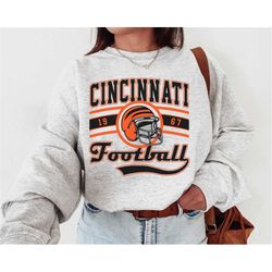 Vintage Cincinnati Football Crewneck Sweatshirt / T-Shirt, Bengals Sweatshirt