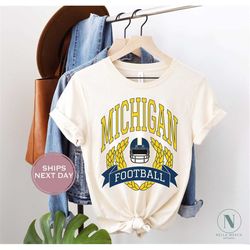 Retro Michigan Football Shirt, Vintage Michigan Football Tee, Ann Arbor Michigan T-Shirt, College Football Shirt