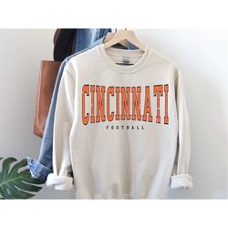 Cincinnati Bengals Sweatshirt, Trendy Grunge College Sweatshirts, Ohio Oversized Crew Neck, Cute Vintage Football Shirts