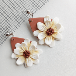 Hand made summer earrings with white flowers. Polymer clay lightweight earrings. Large drop earrings.