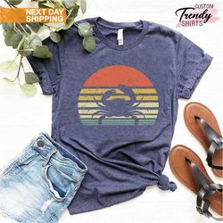 Vintage Crab Shirt, Crab Lover Gift, Crab Hunting Shirt, Sea Life Shirt, Beach Trip Shirt, Summer Tee, Ocean Lover Shirt