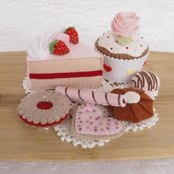 Gift set of felt food, Cake slice, crochet doily, cupcake, cookies, Pink romantic set, Realistic felt food