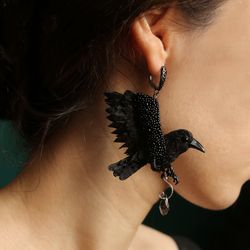 Raven Earrings. Black raven Earrings. Black bird Earrings.