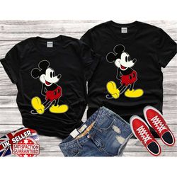 Disney Mickey Minnie Mouse trendy Cool Classic Tshirt Top Men Women Ladies Gildan S-M-L-XL-XXL-3XL-4XL-5XL Unisex V164