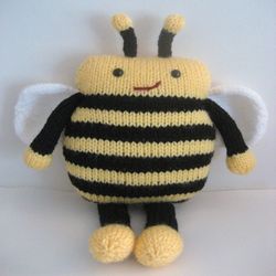 Sale - Amigurumi Knit Bee Pattern Digital Download