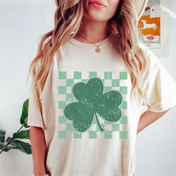 Checkered Four Leaf Clover St Patricks T-shirt, St Patricks day Tee, Shamrock Crew, Retro St Patricks day, Vintage Clove