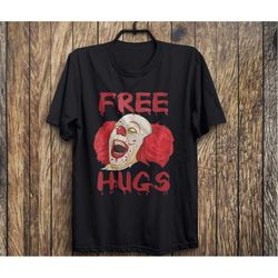 Free Hugs Halloween Evil Killer Scary Clown Horror Gift Graphic T-Shirt
