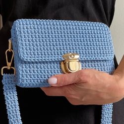 Crochet crossbody bag pattern, woman tote bag aesthetic, mini shoulder messenger bag, baguette clutch