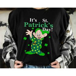 Snow White and the Seven Dwarfs Dopey St. Happy Patrick's Day T-shirt, Disney Irish Shamrock 2023 Tee, Disneyland Vacati