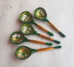 Green gold khokhloma Russian wooden spoons hand pained set of five pieces
