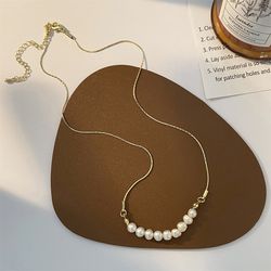 Elegant Freshwater Pearl Necklace - Collarbone Chain with Sophisticated Design- Women's Fashion Accessories