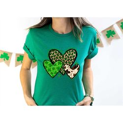 Lucky Leopard Heart Shirt, Leopard Heart Lucky Shirt, St Patricks Day Shirt, Irish Day Shirt, Clover Shirt, Women St Pad