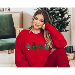 Christmas Tree Sweatshirt, Christmas Shirts for Women, Christmas Sweatshirt, Christmas Crewneck, Christmas Sweater,Chris