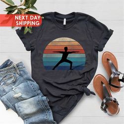 Yoga Lover Shirt, Retro Style Yoga Man Silhouette Shirt, Retro Yoga Men Shirt, Meditation Shirt, Vintage Yoga Man Shirt,