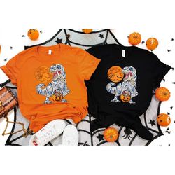 Saurus Rex Halloween Shirt, Saurus Rex with Pumpkin, Dinosaur Halloween Shirt, Dinosaur Shirt, Funny Halloween Shirt Uni