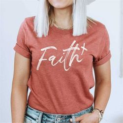 Christian Minimalist Faith Shirt for Women, Aesthetic Church Tshirt Outfit Idea for Sunday, Religious Graphic Arts Tee