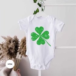 Retro Clover Baby Onesie, St Patricks Day Toddler Shirts, Irish Kids Shirts, Vintage Youth T Shirts, Gift for Kids, Clov