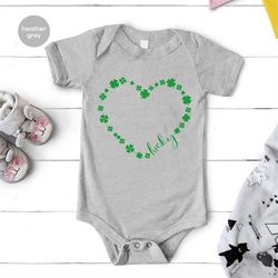 Cute Clovers Girls Shirts, St Patricks Day Toddler Girl Tees, Clover Heart Onesie, St Paddy's Youth T-Shirts, Gift for K