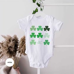 St Patricks Day Baby Bodysuit, Clover Baby Onesie, St Paddy's Youth Shirts, Gift for Kids, St Patricks Day Toddler Shirt