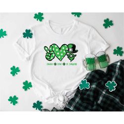 Womens St Patricks Day Shirt, Lucky Shamrock Shirt, Irish Womens Shirt, Patrick Day Gift, Four Leaf Clover Shirt, Irish