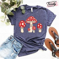 Toadstool Mushroom Print, Mushroom Lover Gift, Mushroom Hunter Shirt, Aesthetic Mushroom Shirt,Fungus Tshirt,Mushroom Hu