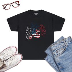 Love 4th Of July Retro USA American Flag Fireworks T-Shirt