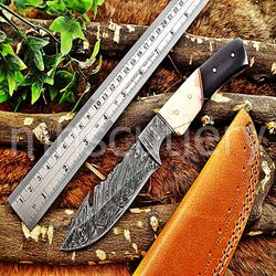 Custom Handmade Damascus Steel Hunting Skinner Knife With Horn & Bone Handle. SK-06