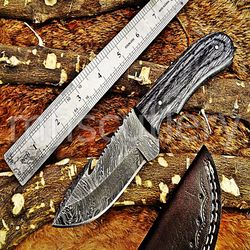 Custom Handmade Damascus Steel Hunting Skinner Knife With Dollar Sheet Handle. SK-77