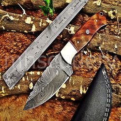 Custom Handmade Damascus Steel Hunting Skinner Knife With Wood Handle. SK-82