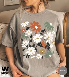 Retro Flowers Tshirt, Boho Wildflowers, Floral Nature Shirt, Oversized Tee, Vintage, Womens Graphic Tshirts, Graphic Tee