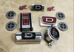 Datsun 1200, Sunny, Datsun Bluebird, Deluxe, SL Emblem 11 Piece Set