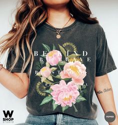 Floral T-Shirt, Comfort Colors Shirt, Botanical Flower T-Shirt, Vintage Nature Lover, Graphic Tees For Women